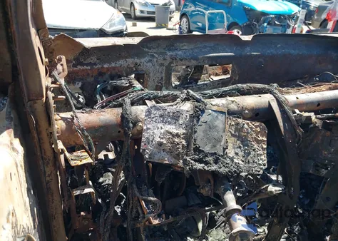 2014 Nissan Rogue S/Sl/Sv z USA, uszkodzony, nr VIN 5N1AT2MV4EC818880